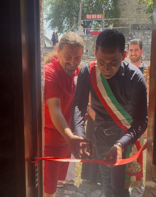 Taglio del nastro per il Museo della Vespa a Grottaminarda