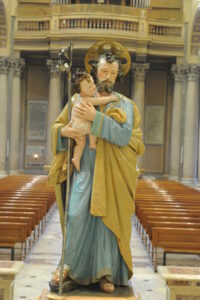 Le reliquie del bastone e del manto di San Giuseppe arrivano al Santuario di San Giuseppe in San Giuseppe Vesuviano