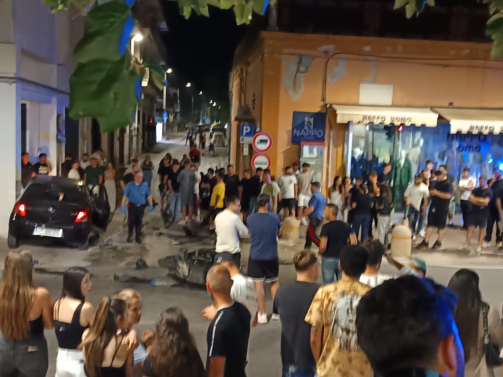 Grave incidente nella notte a Sperone: scontro tra auto e moto, un giovane in prognosi riservata Grave incidente nella notte a Sperone: scontro tra auto e moto, un giovane in prognosi riservata