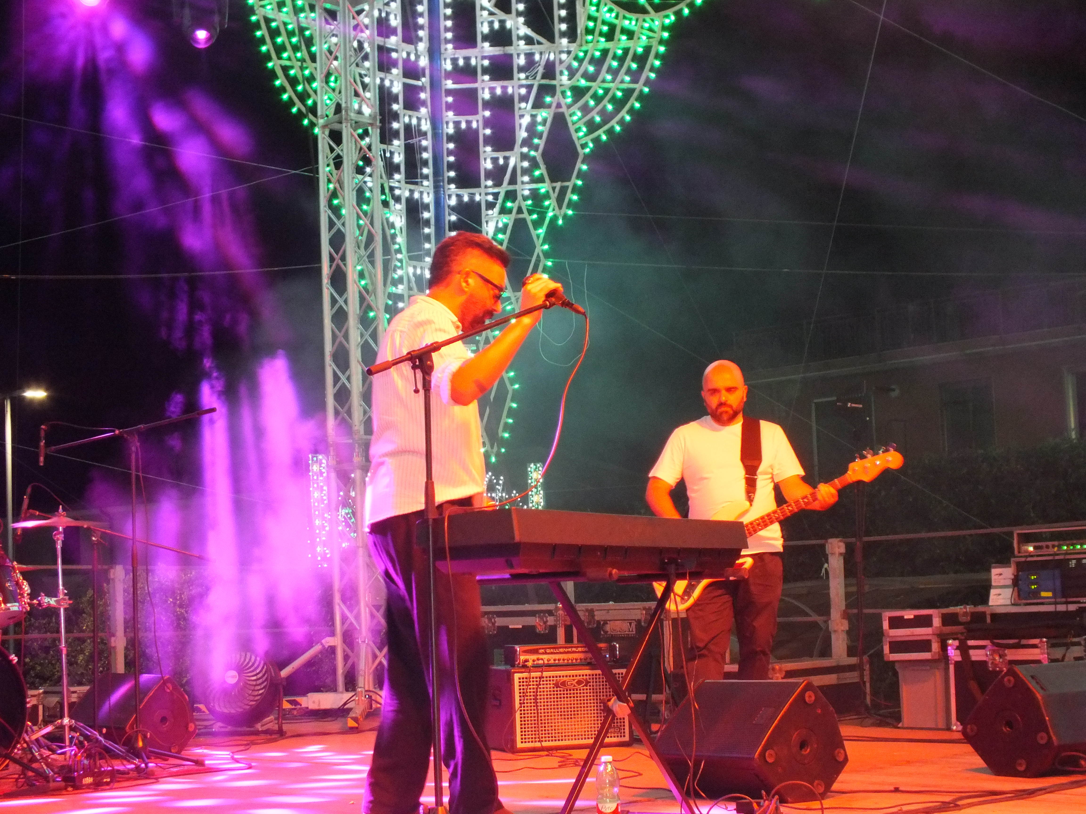 “Una sera d’estate a Mugnano del Cardinale, con la musica di chi è cresciuto qui”(foto)