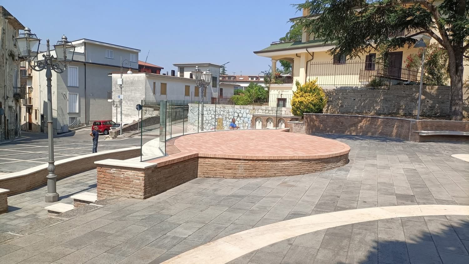 Quadrelle: Piazza Vittoria ritrova il suo splendore