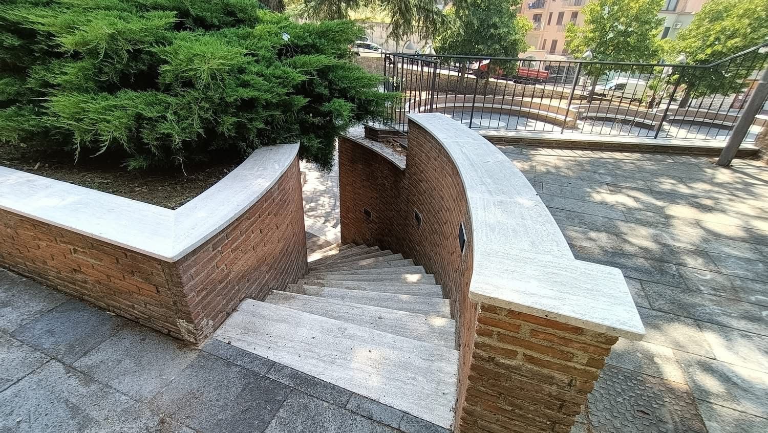 Quadrelle: Piazza Vittoria ritrova il suo splendore