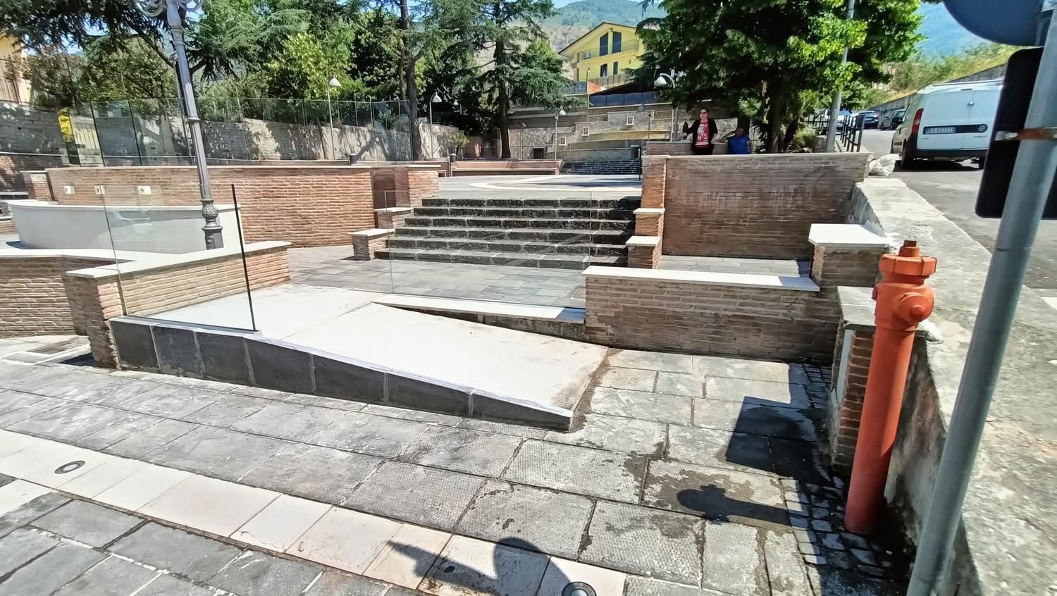 Quadrelle: Piazza Vittoria ritrova il suo splendore