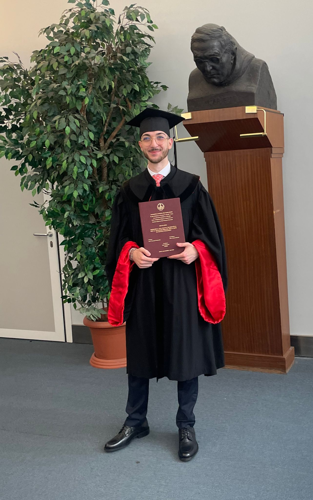 100 DI QUESTI GIORNI. Grottolella (AV), Tanti auguri a Fabio Spagnuolo   Laurea