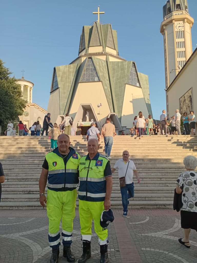 Visciano, intronizzazione della Madonna del Carpinello: solenne inizio del Novenario con autorità civili e religiose