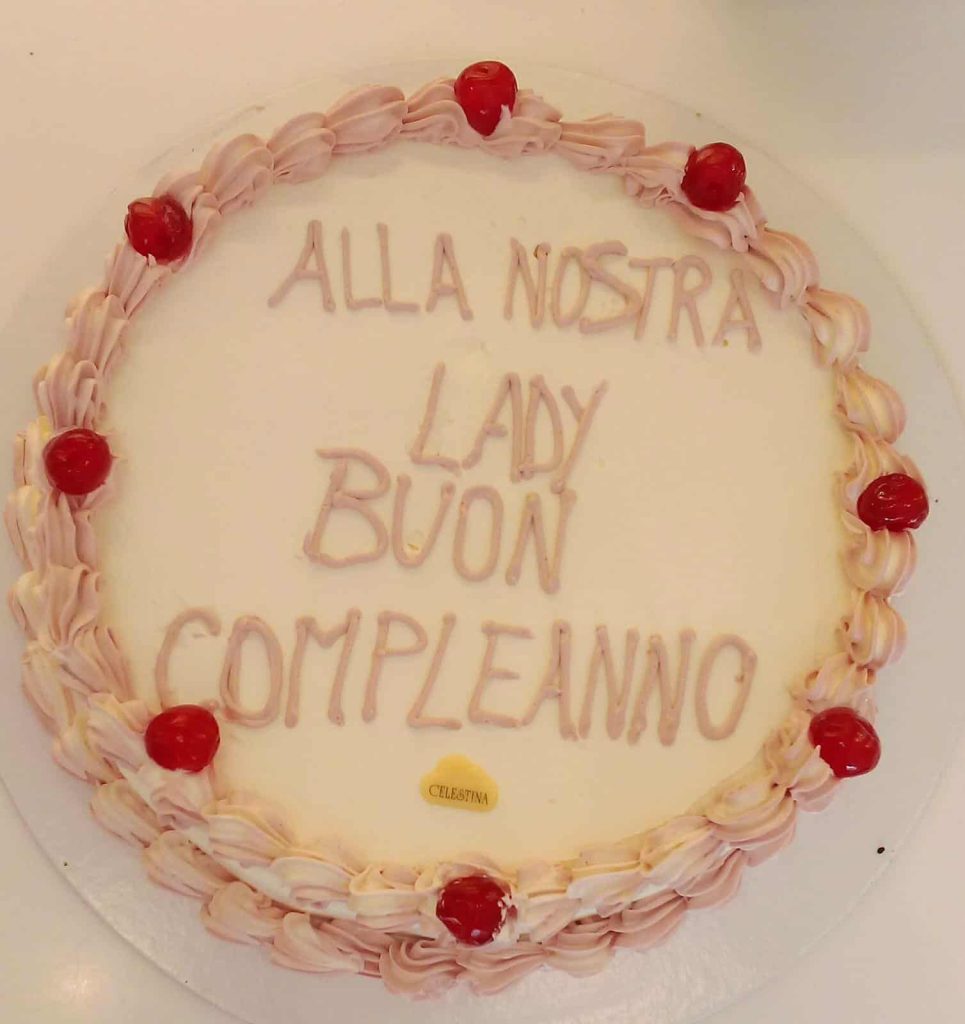 Buon compleanno, Annamaria: esempio di forza, dedizione e umanità autentica