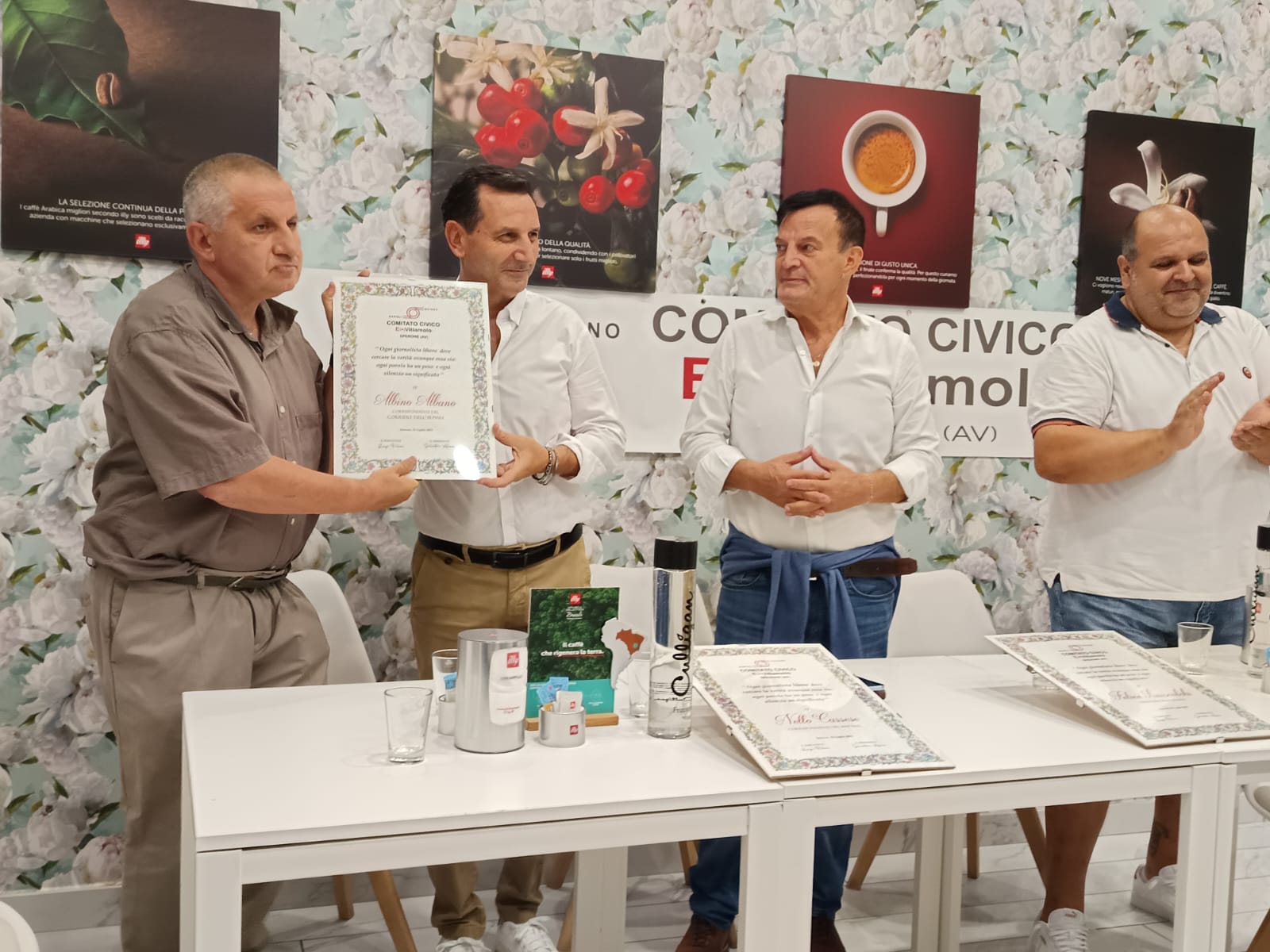 Sperone, il Comitato Civico E(a)Vitiamolo celebra l’anniversario: premiati giornalisti impegnati nella difesa del diritto alla mobilità. Video
