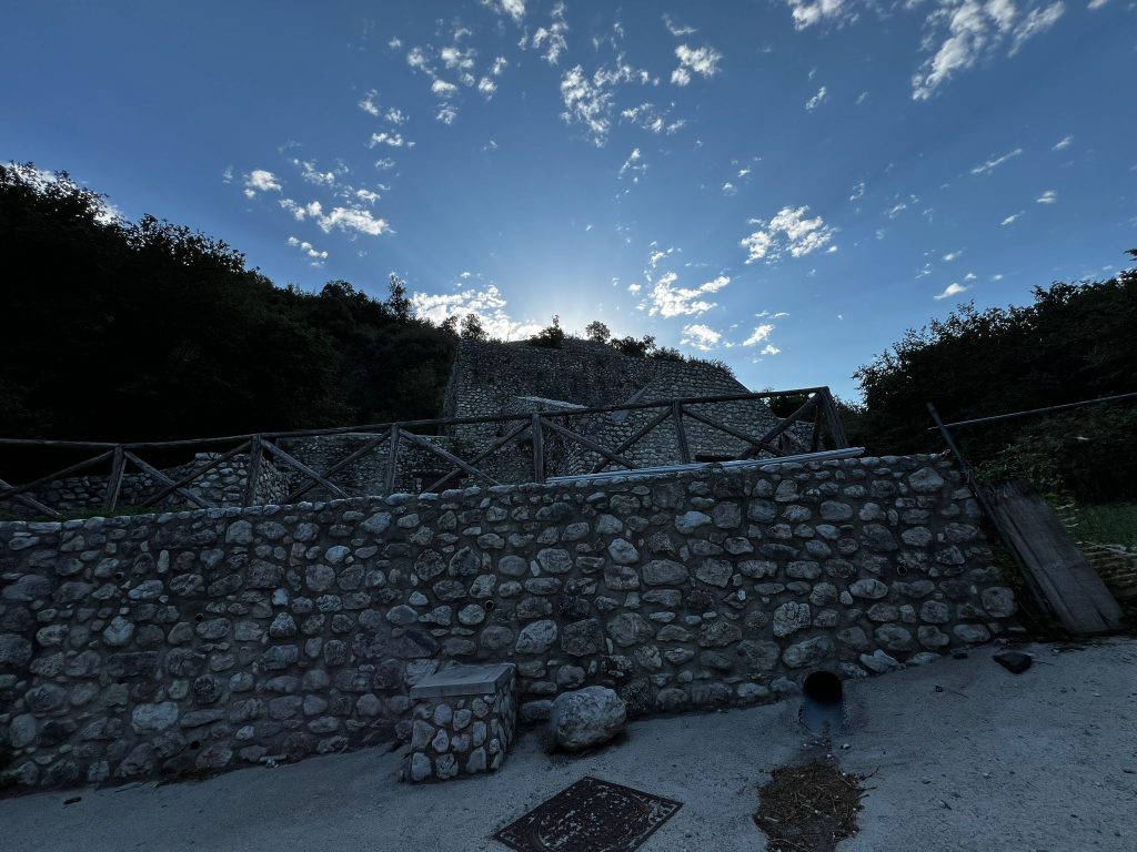 AVELLA. Le Fontanelle, la strada della sete che non c’è più