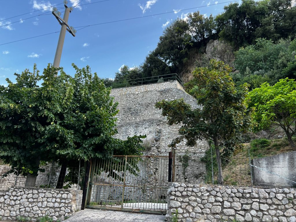 AVELLA. Le Fontanelle, la strada della sete che non c’è più