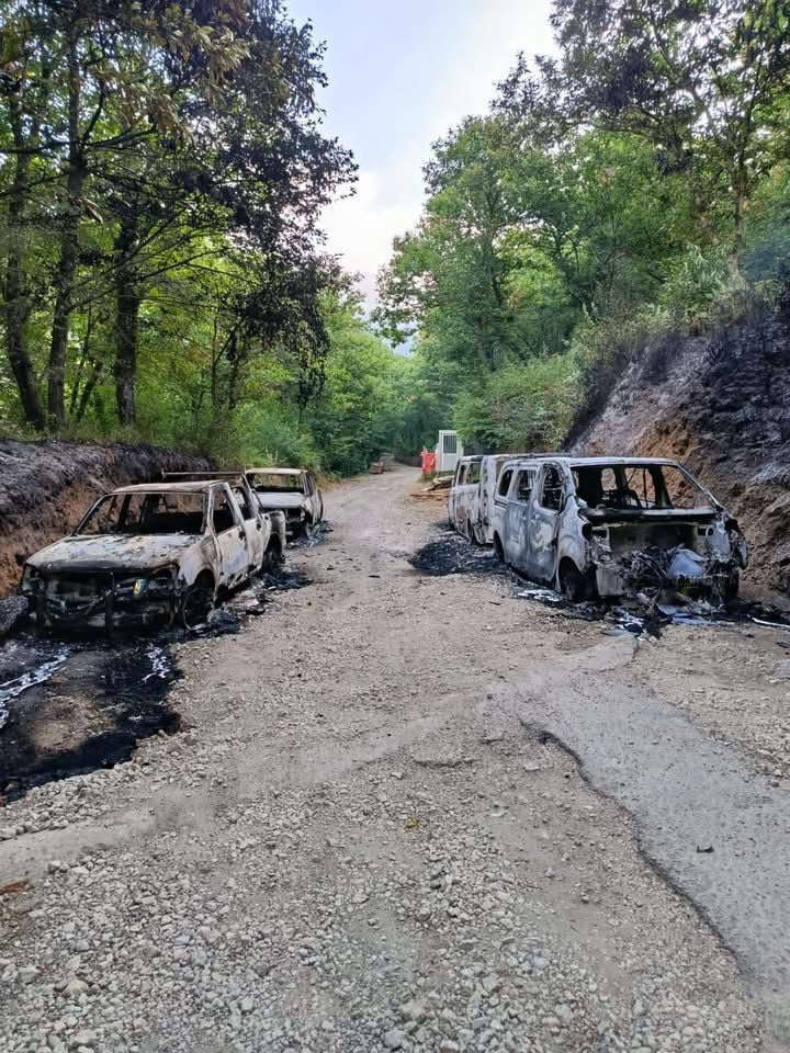 Atto incendiario alla foresta di Roccarainola: colpiti gli automezzi dell’ATS Montemaggiore