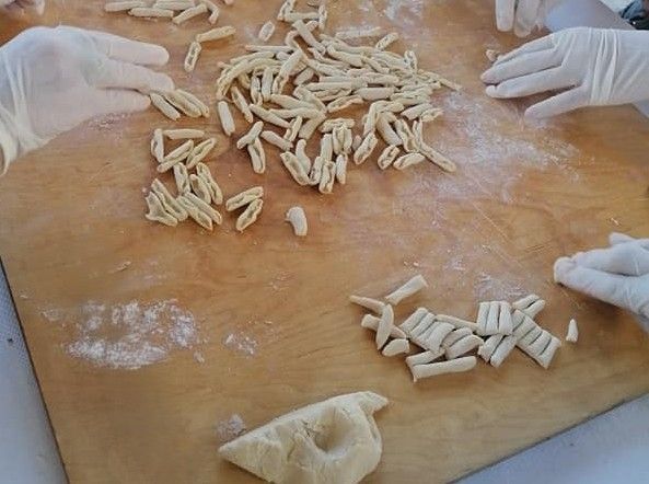 GROTTAMINARDA. JUNIOR CAMP, DIVERTIMENTO E INCLUSIONE: AL VIA CON MANI IN PASTA