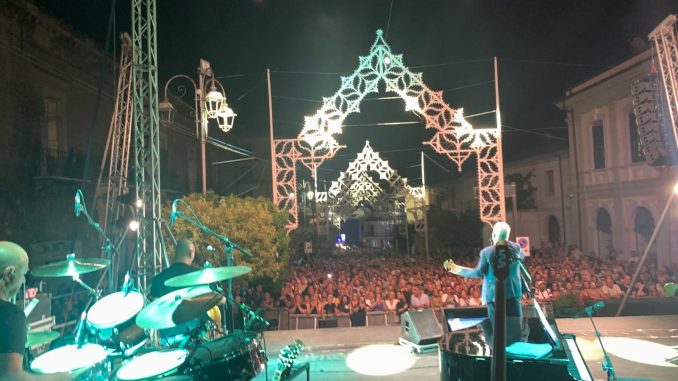 2ea5b726-fd09-46c0-bdfa-f7175b892a81