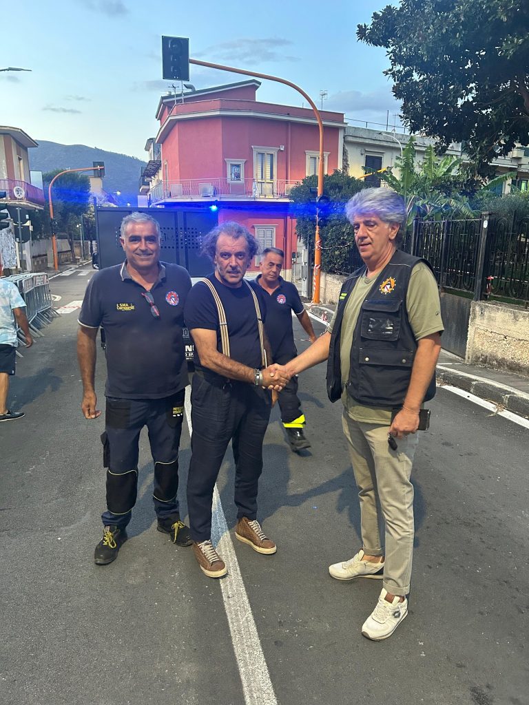Camposano tra sicurezza e festa: il sindaco in prima linea