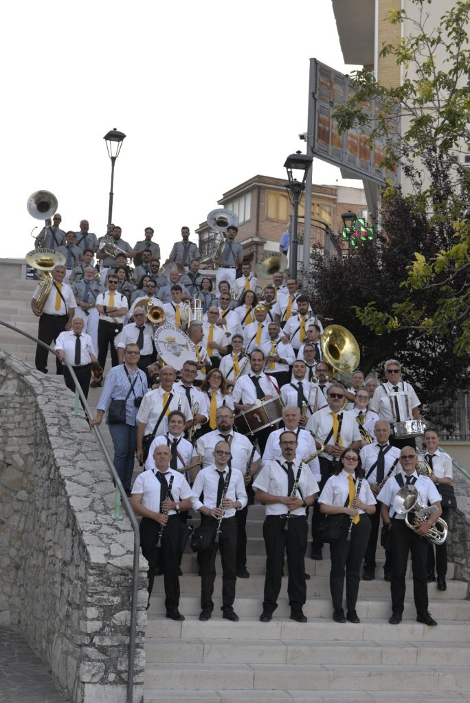 Campania e Puglia terra di bande musicali.