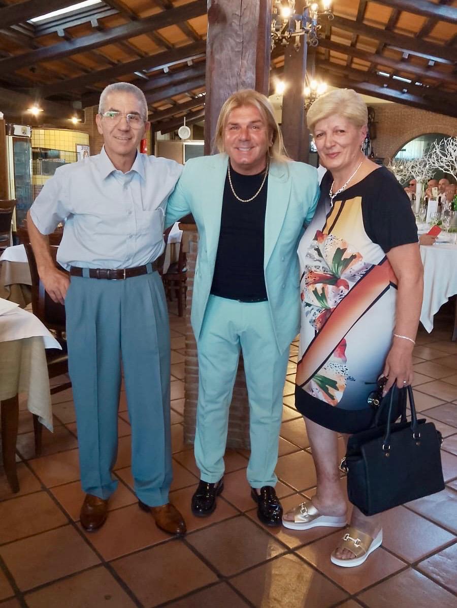 Sirignano: festa di pensionamento per Gaetano Ruberto, un momento di emozione, amicizia e musica.