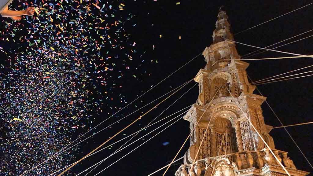 Ferragosto in Irpinia, il fascino senza tempo dei Gigli e dei Carri di Grano