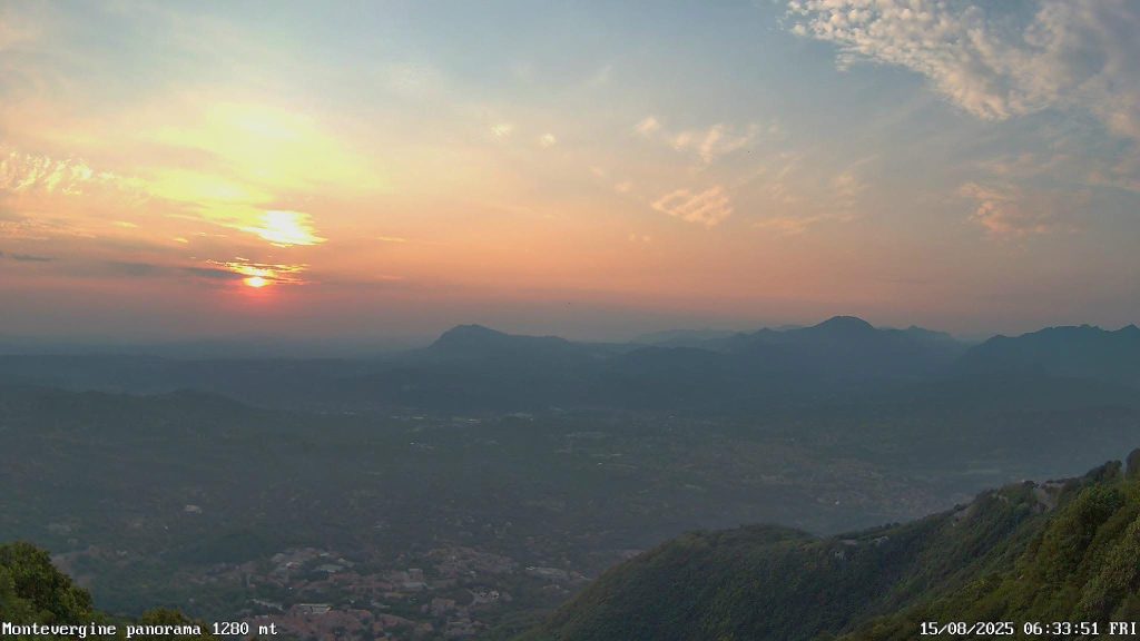 Montevergine, l’alba di Ferragosto immortalata dall’Osservatorio
