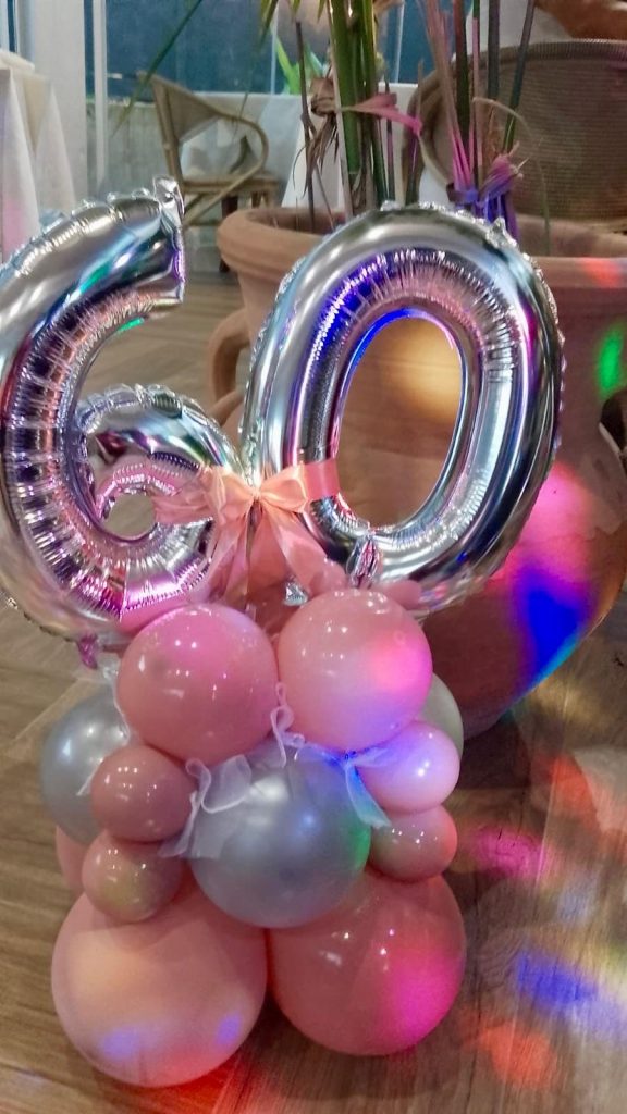 Pago del Vallo di Lauro in festa: i 60 anni di Gabriella Campanile tra eleganza, sorrisi e musica d’autore