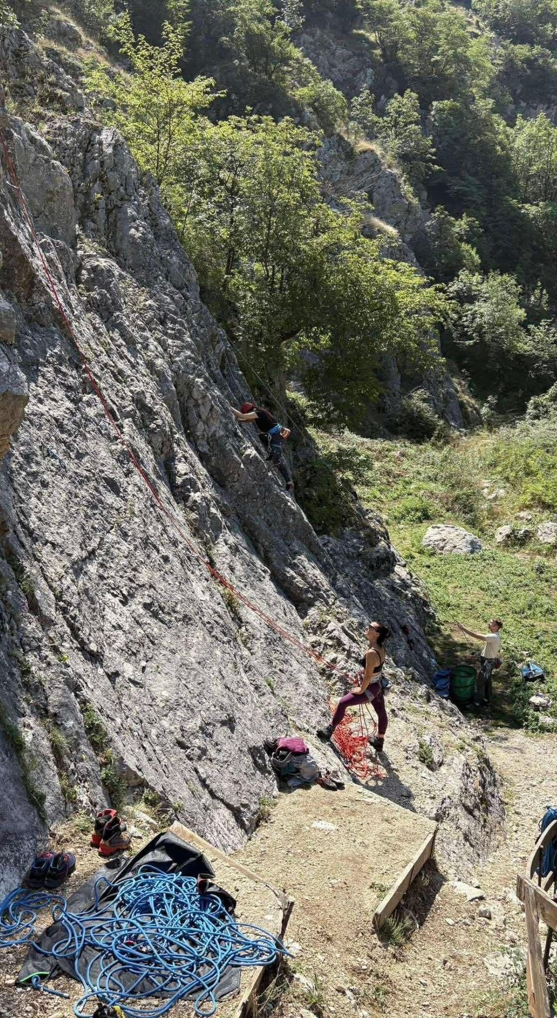“Volturara Irpina: adrenalina verticale sulle falesie di Maroia Raimo”