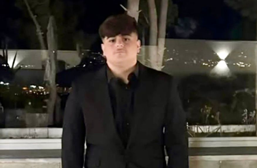 Torre del Greco, muore a 17 anni dopo un incidente: il dolore di due città