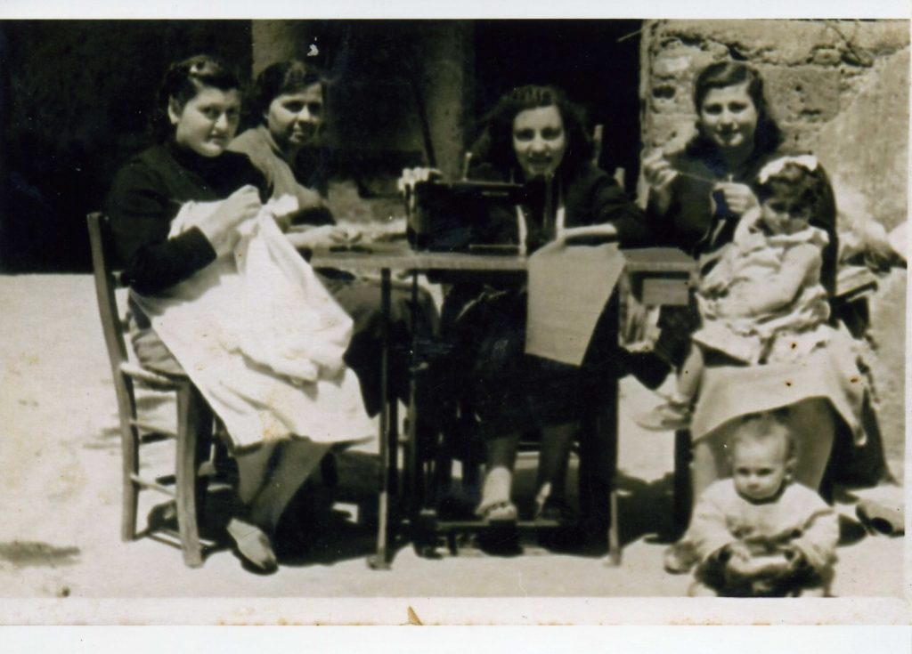 BAIANESE. Il cammino di progresso delle nostre comunità: il contributo delle donne e delle sartorie degli anni cinquanta/sessanta.