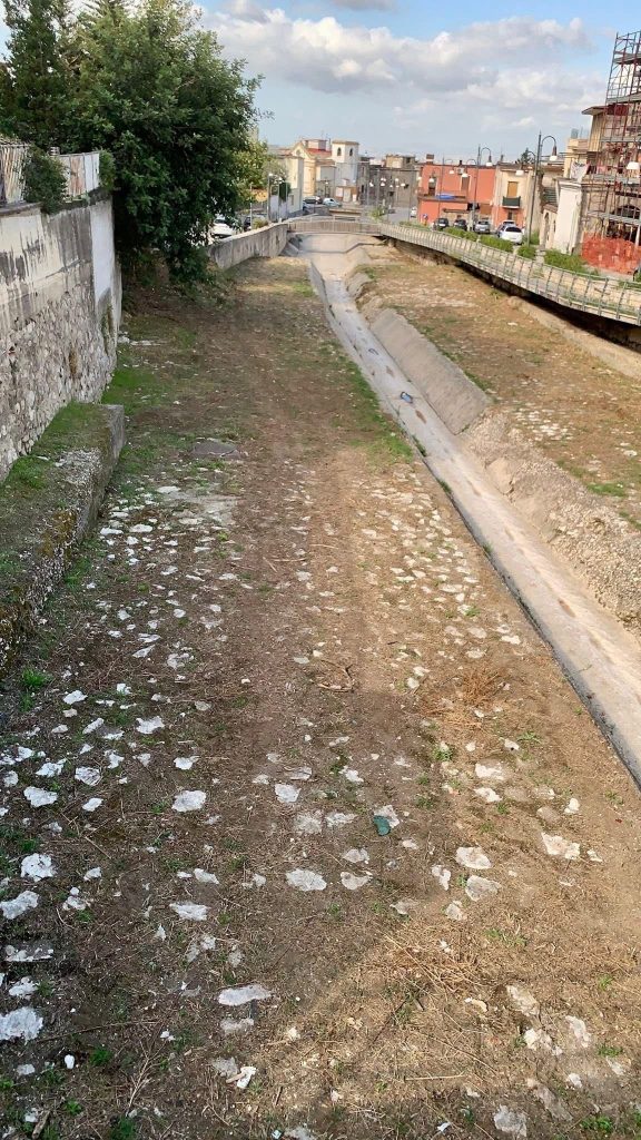 Avella, pulizia dell’alveo del Clanio: sicurezza e decoro al centro dell’intervento