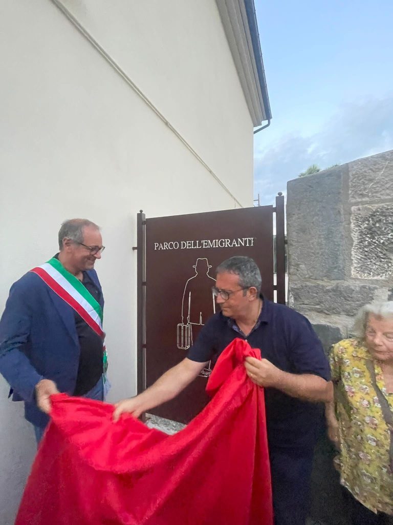 Altavilla Irpina: l’ex Cinema Moderno rinasce come Parco dell’Emigrante