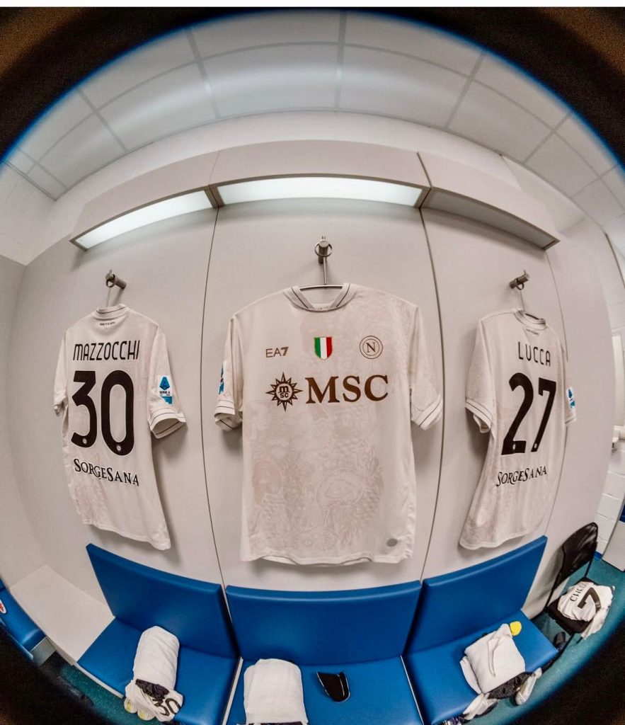 Sassuolo Napoli, le formazioni ufficiali: Lucca e De Bruyne dal primo minuto