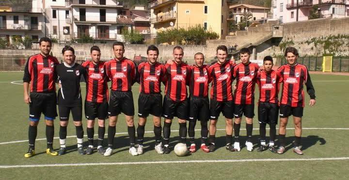 Palloni di cuoio e calciatori di una volta  Ottava puntata – Giuseppe Monteforte, il padrone della fascia destra (più di 70 Foto)