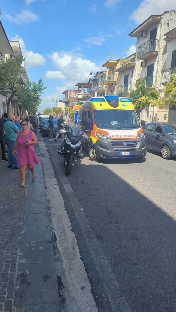 Mugnano del Cardinale, scontro tra due moto in via Roma: un ferito
