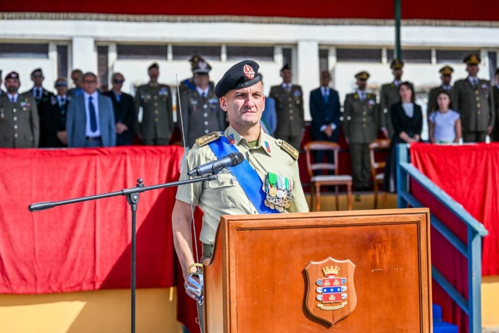 CASERTA. CERIMONIA DI AVVICENDAMENTO AL COMANDO DEL REGGIMENTO ADDESTRATIVO DELLA SCUOLA DI COMMISSARIATO