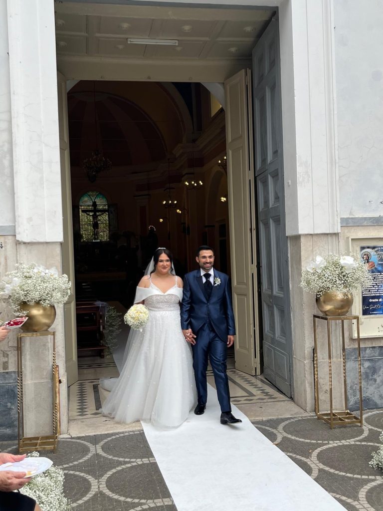 Oggi sposi a Sperone: Rosanna e Mario Francesco coronano il loro sogno d’amore