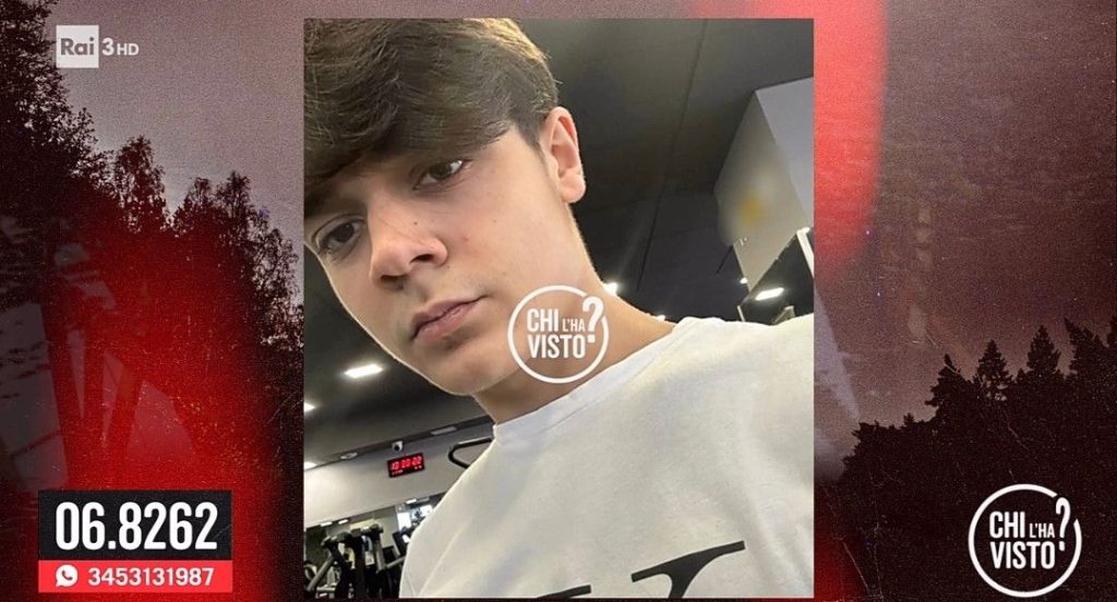 Mariglianella dà l’ultimo saluto al sedicenne Daniele Ponzo 16 anni