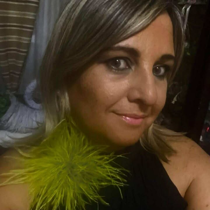 CICCIANO. Buon compleanno ad Annamaria Sirignano: 50 anni di vita, scuola e impegno sociale