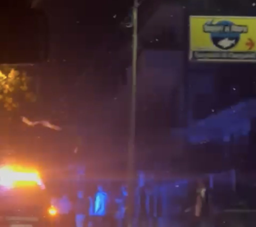 Incidente nella notte sulla Nazionale delle Puglie a Baiano: auto si ribalta, feriti in ospedale