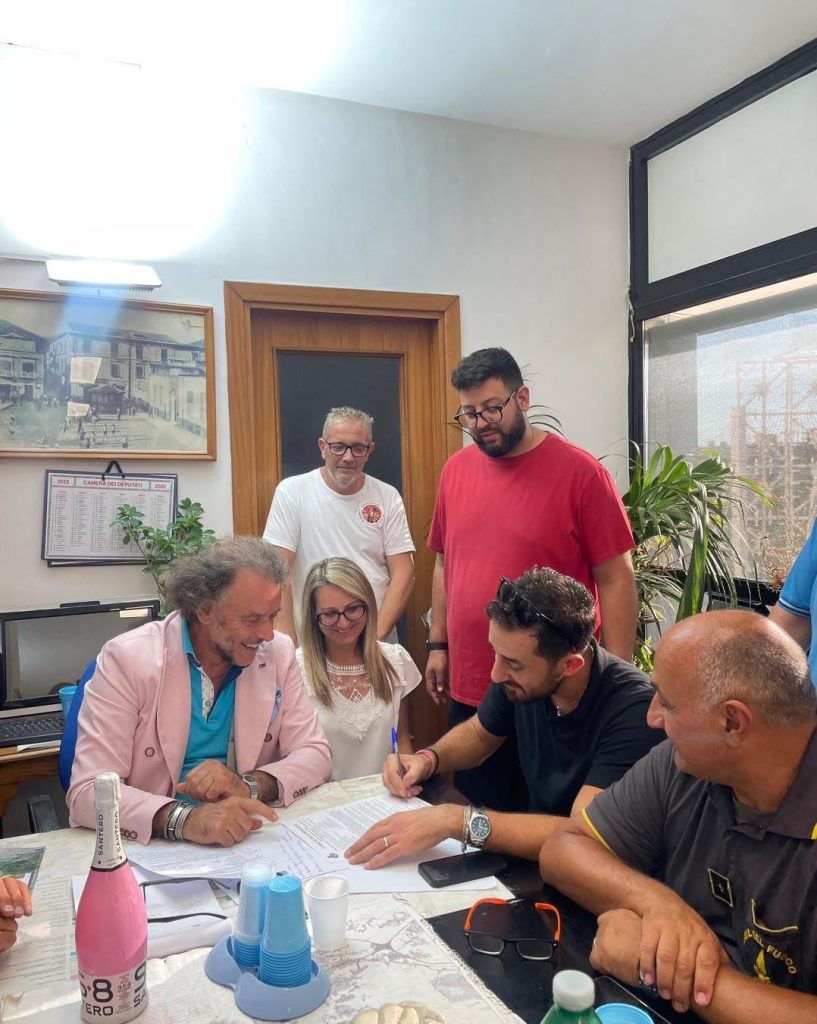 Camposano si prepara alla grande festa: questa sera il concerto di Anna Tatangelo