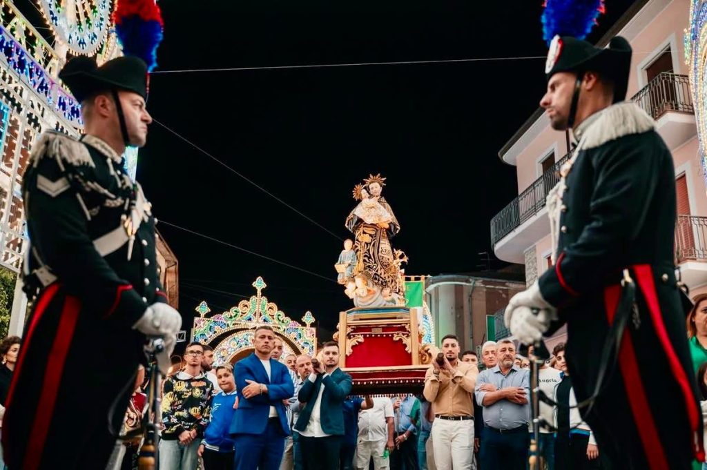 Montefalcione, folla e devozione per i festeggiamenti di Sant’Antonio e Santa Lucia.(foto)