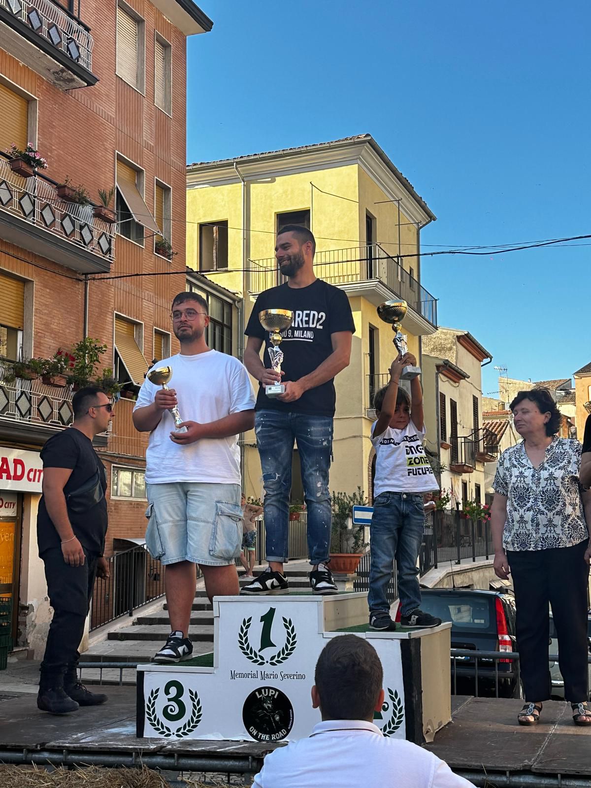 Ogni rombo un ricordo, ogni curva un’emozione: Altavilla Irpina ha celebrato Mario Severino Ogni rombo un ricordo, ogni curva un’emozione: Altavilla Irpina ha celebrato Mario Severino