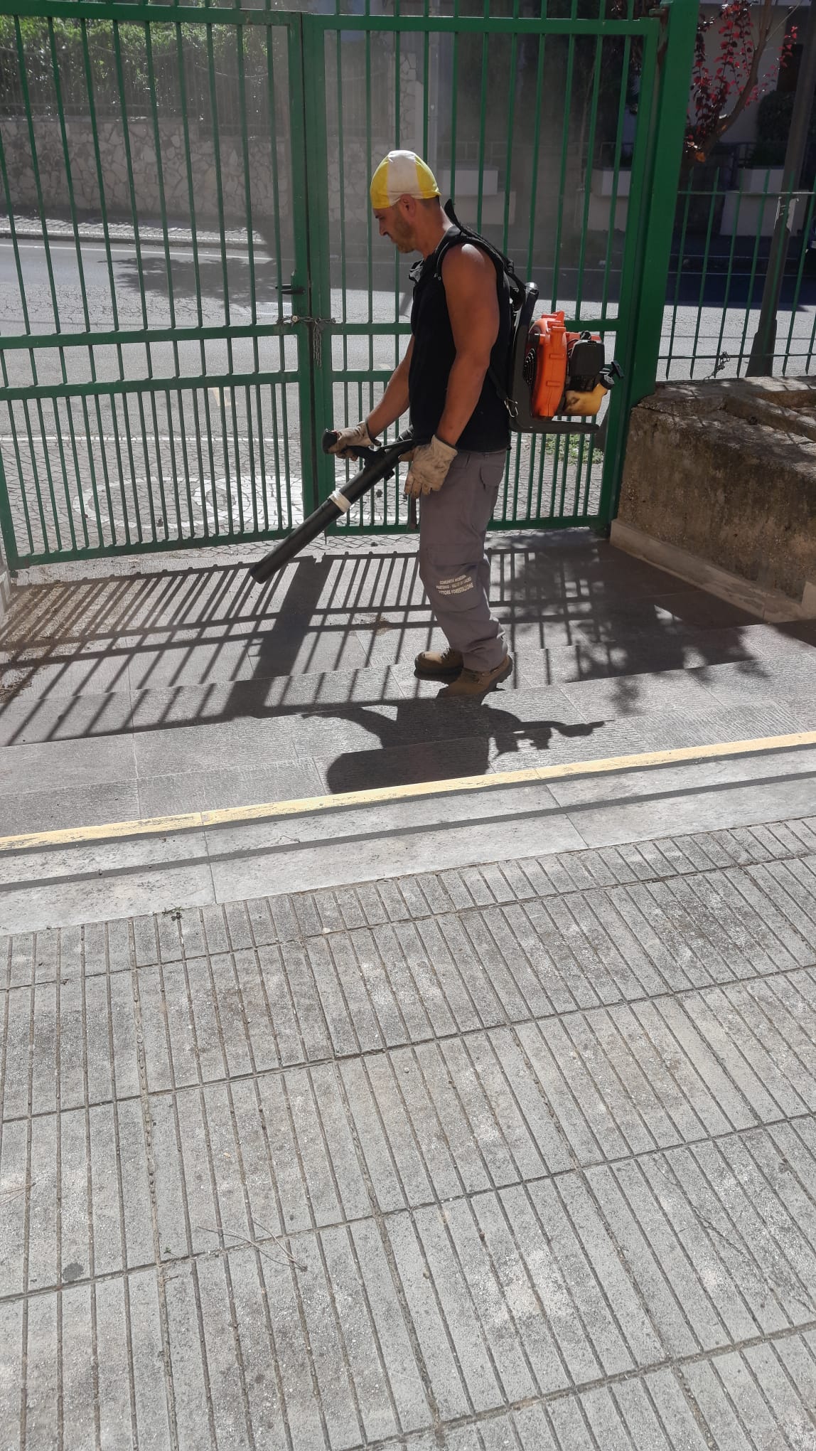 Mugnano del Cardinale, operai della Comunità Montana al lavoro per la pulizia delle scuole