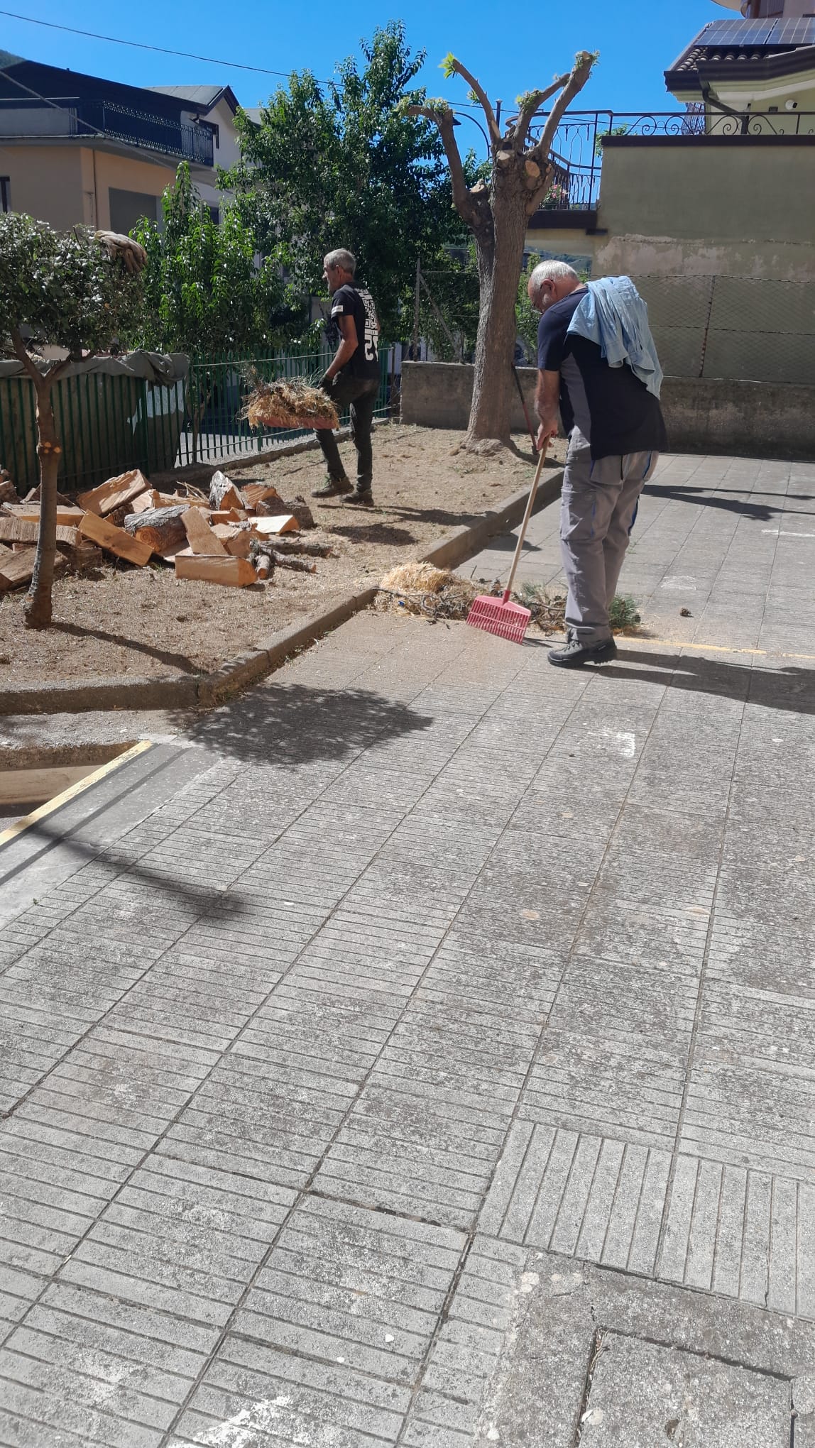 Mugnano del Cardinale, operai della Comunità Montana al lavoro per la pulizia delle scuole