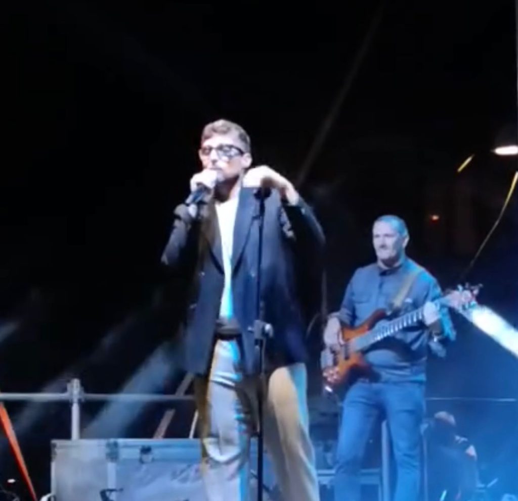 Santa Candida in festa: piazza gremita per il giovane artista avellano Sansone