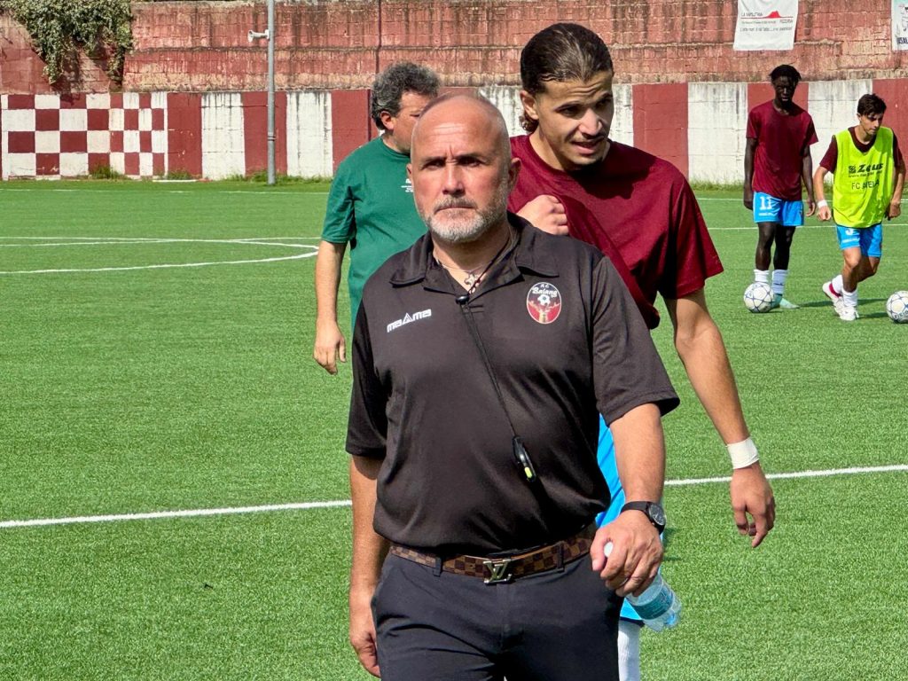 Mister Santorelli carica il Baiano: «Con il Vico serve il cuore granata»