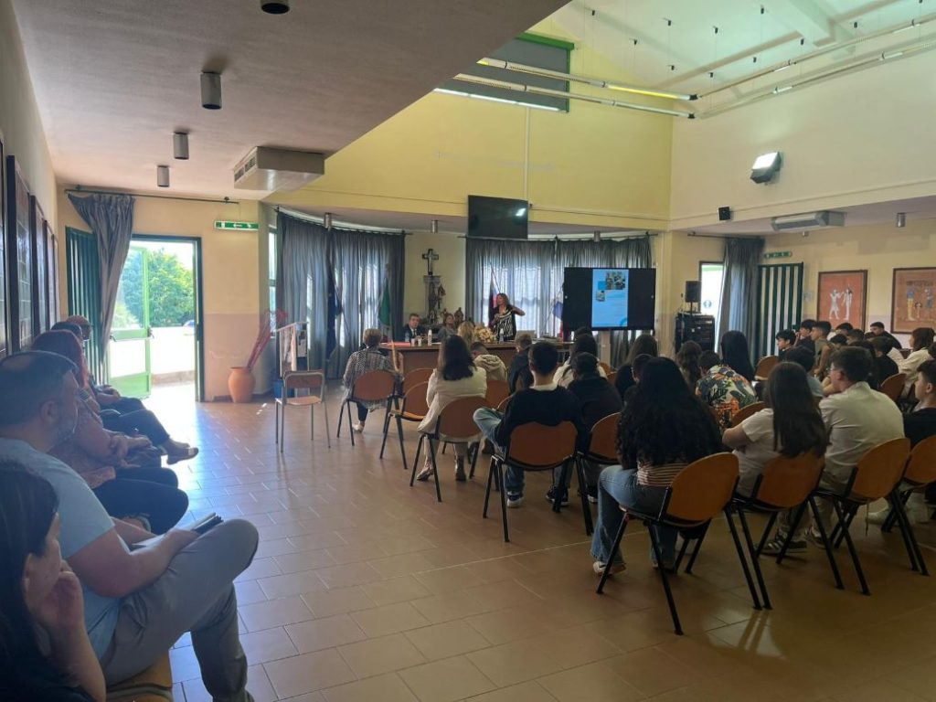 Grottaminarda, firmato il “Patto educativo di corresponsabilità” all’Istituto Omnicomprensivo San Tommaso d’Aquino