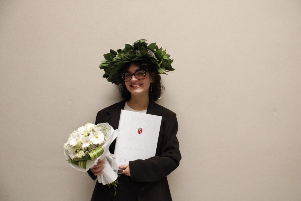 AVELLA. Congratulazioni alla neo dottoressa Filomena Gambardella AVELLA. Congratulazioni alla neo dottoressa Filomena Gambardella