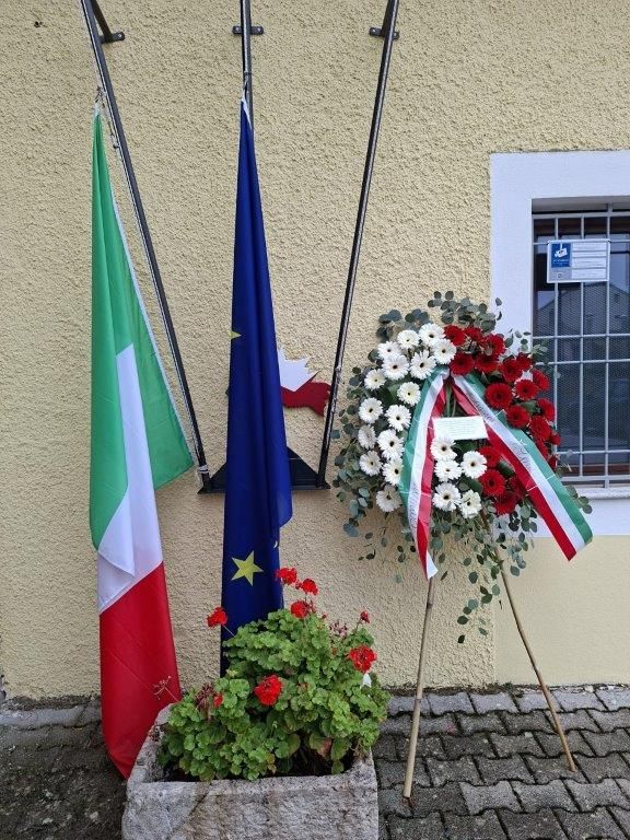 Lutto Nazionale: commoventi gesti di vicinanza all’Arma Dei Carabinieri nel territorio della Compagnia di Montella (AV).