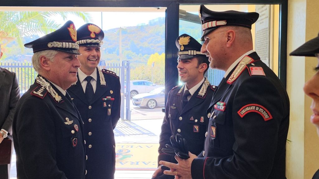 Avellino   Il Comandante Interregionale “Ogaden”, Gen. C.A. Nicola Massimo Masciulli, in visita al Comando Provinciale dei Carabinieri