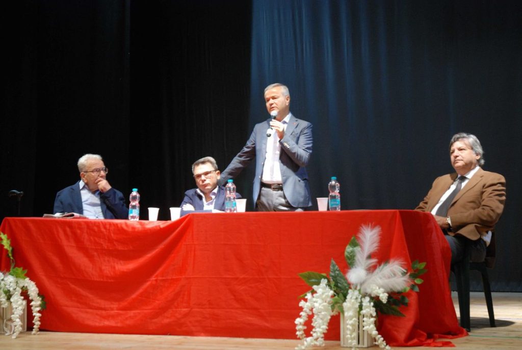 Baiano. Medicina e territorio   Le patologie urologiche e le nuove tecnologie di trattamento, in primo piano la chirurgia robotica. Focus al Colosseo del professore Ciro Imbimbo della Federico II