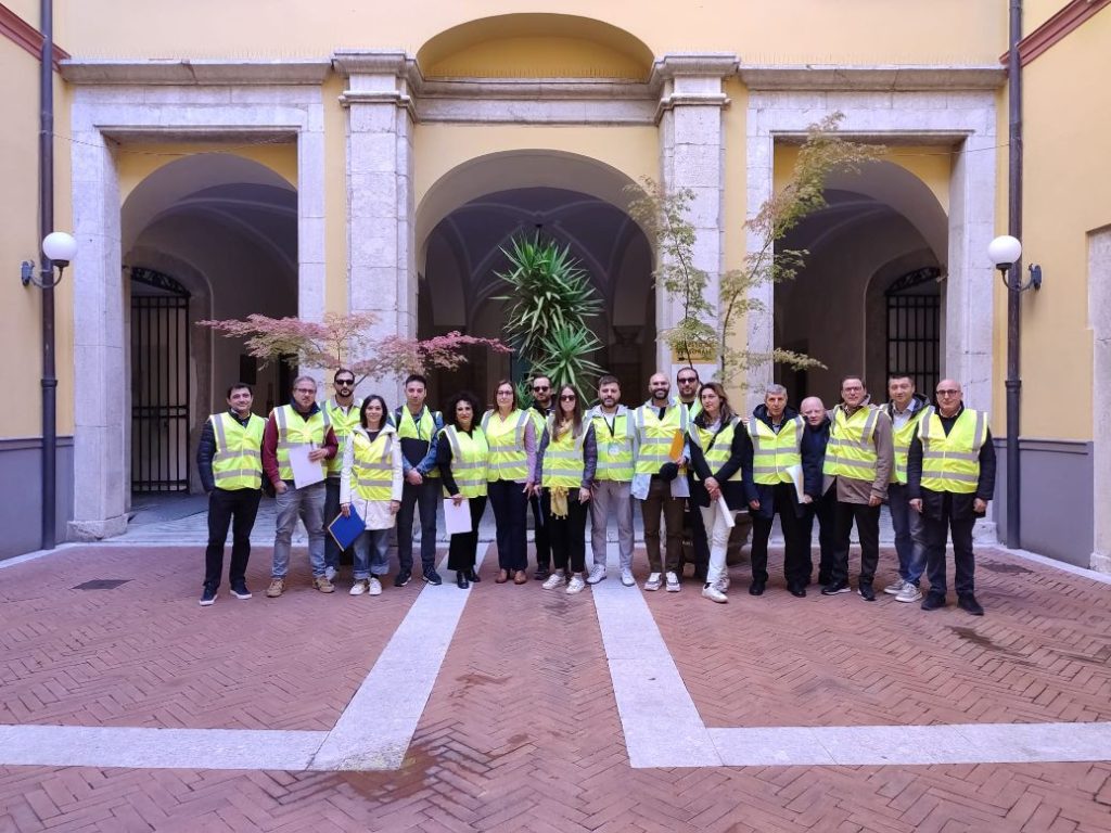 Istituti scolastici superiori, visionati 25 edifici. Non sono emerse criticità.  Il presidente Buonopane: “L’attività va avanti. Controllati anche ponti e viadotti. Esito positivo dal monitoraggio”