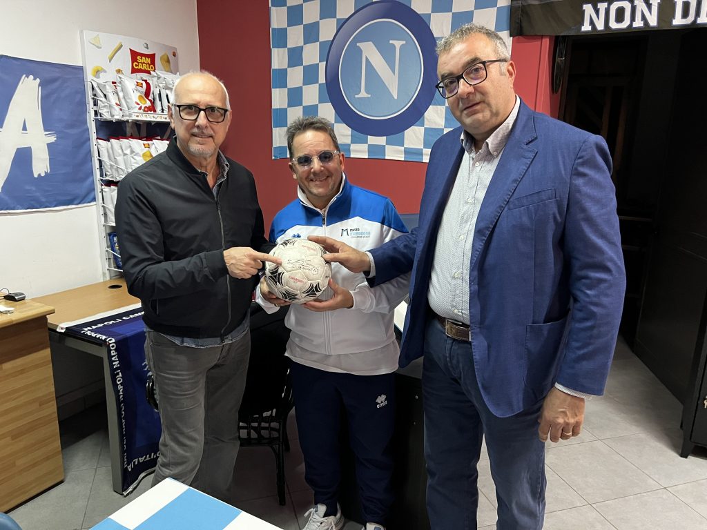 Mostra dei cimeli di Maradona inaugurata al Teatro Colosseo di Baiano