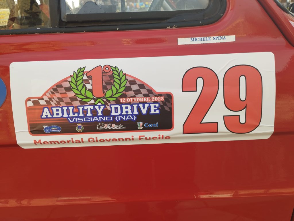 Visciano, successo per il Memorial Giovanni Fucile: una trentina di vetture allo slalom, premiazione in piazza. Foto